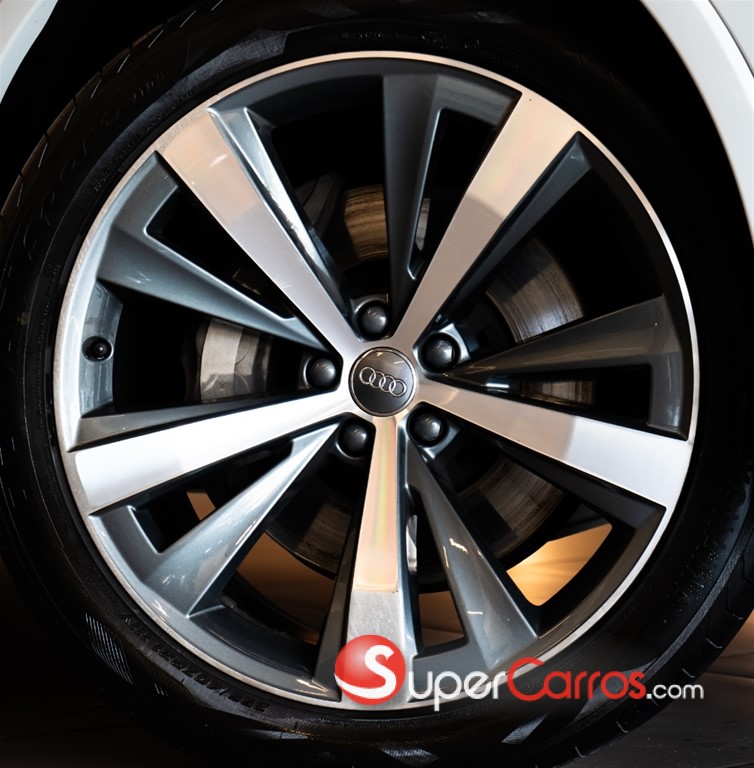 2022 Audi Q7 45 TFSI Premium Plus — foto 4 / 12