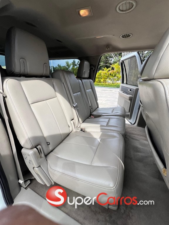 2014 Ford Expedition — foto 7 / 12