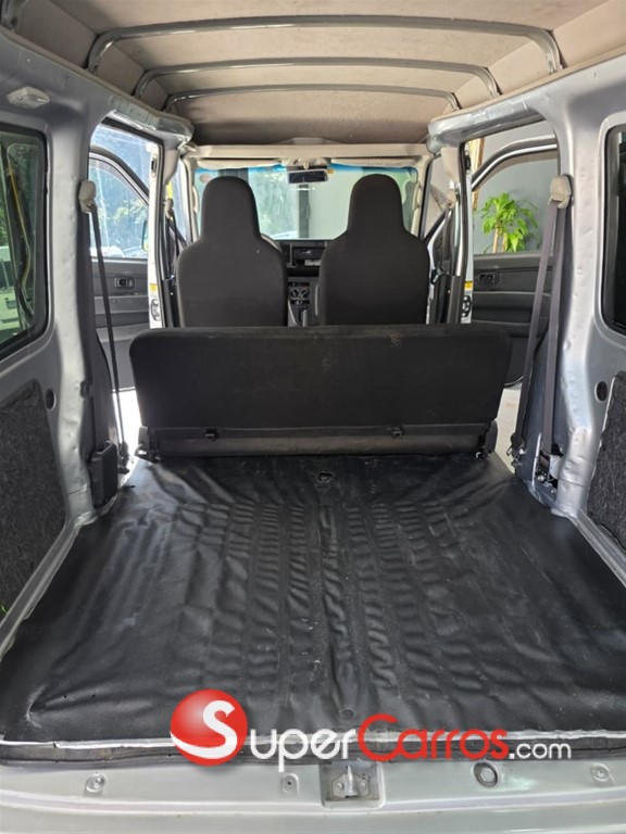 2019 Daihatsu Hijet Minivan — foto 5 / 12