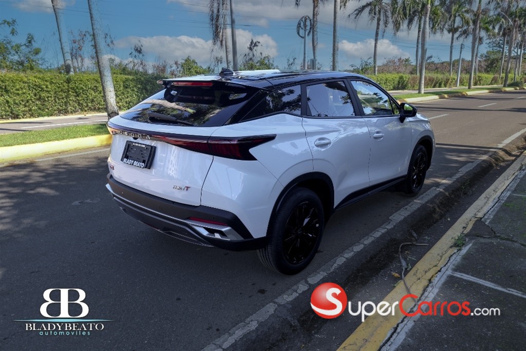 2026 OMODA C5 Luxury — foto 8 / 11