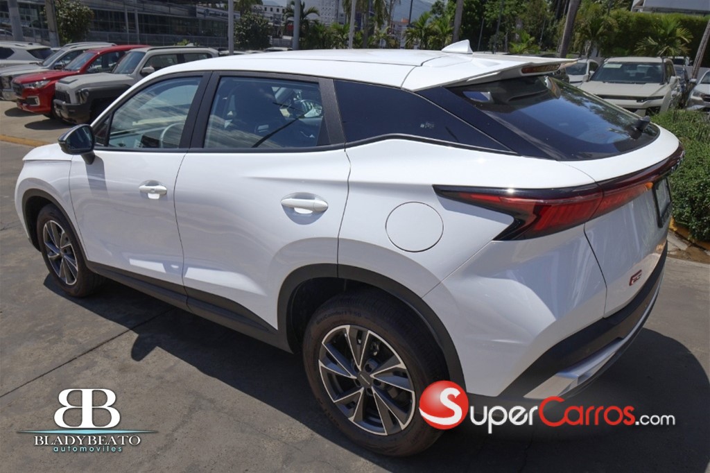 2026 OMODA C5 — foto 2 / 12