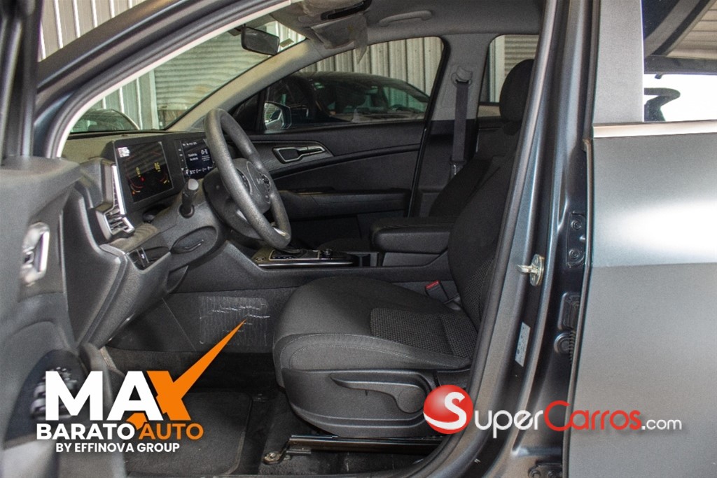 2023 Kia Sportage Sport — foto 3 / 9