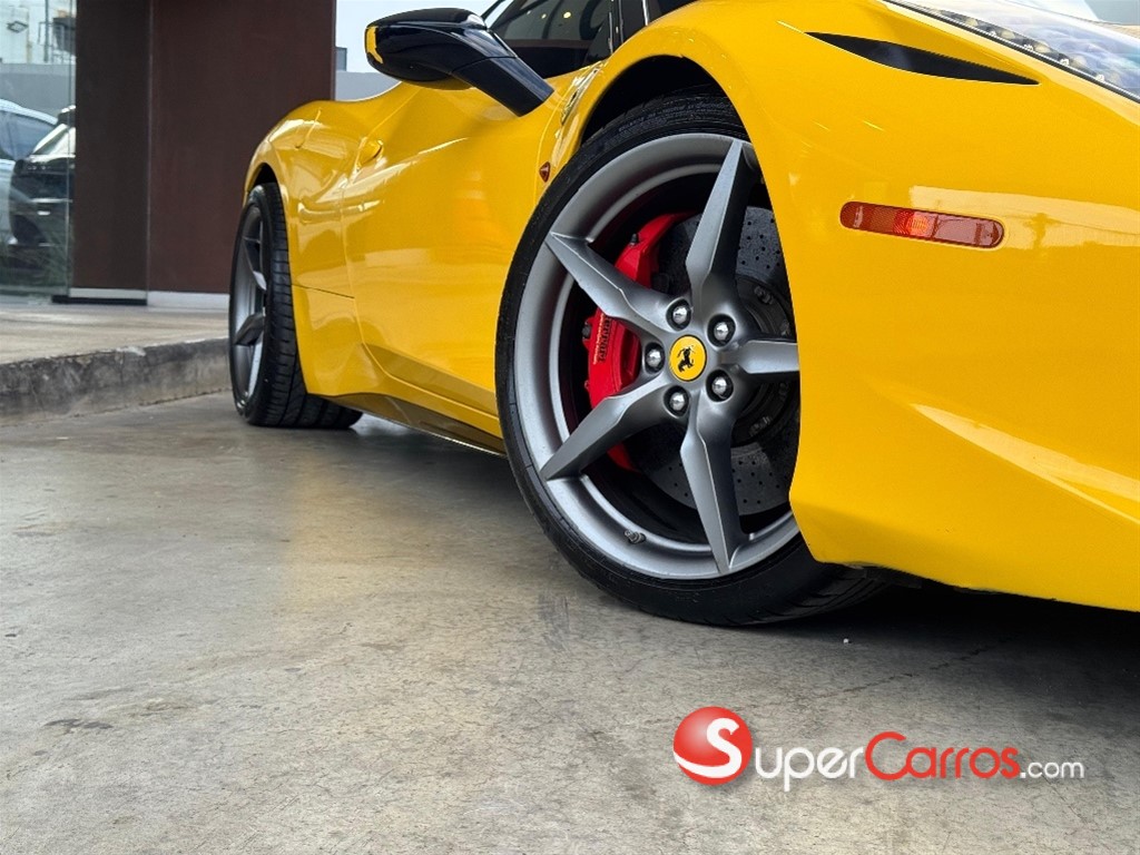 2012 Ferrari 458 — foto 3 / 9