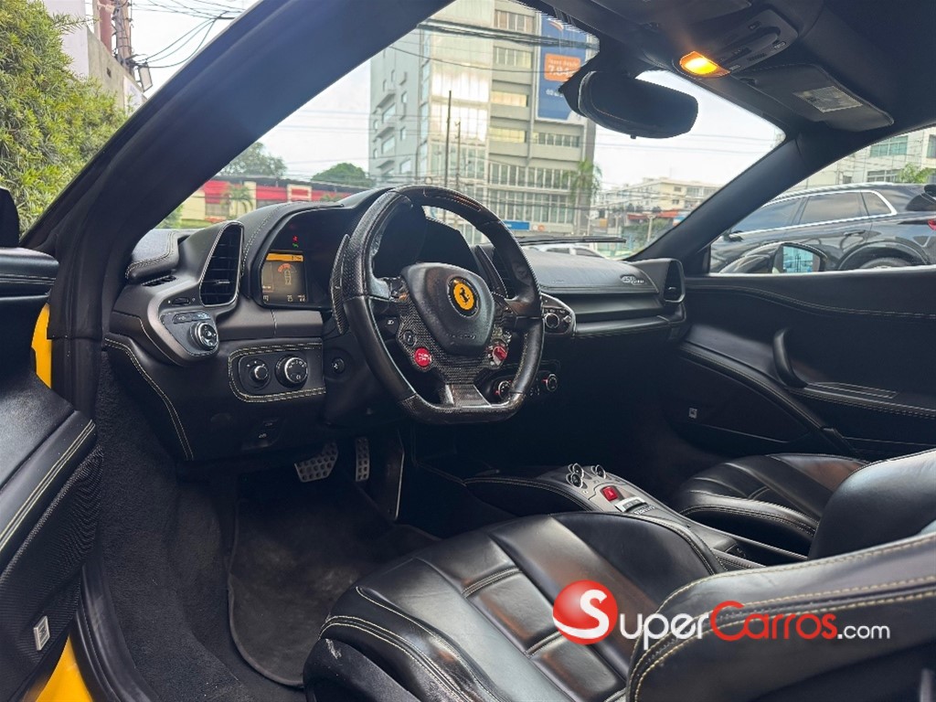 2012 Ferrari 458 — foto 6 / 9