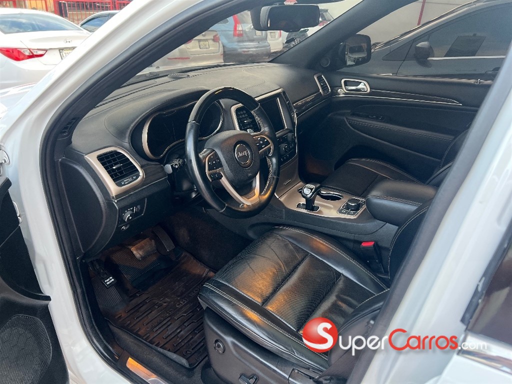 2015 Jeep Grand Cherokee Overland — foto 11 / 12