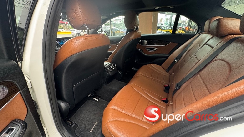 2019 Mercedes-Benz Clase C 300 Luxury — foto 8 / 9