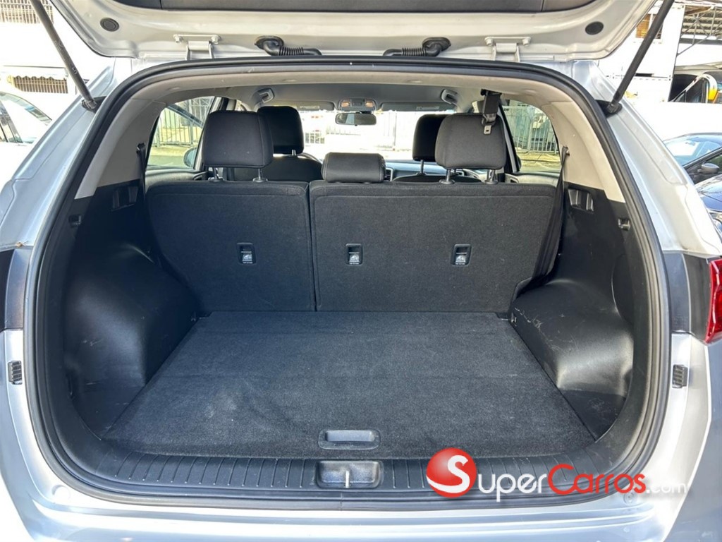 2021 Kia Sportage LX — foto 5 / 12