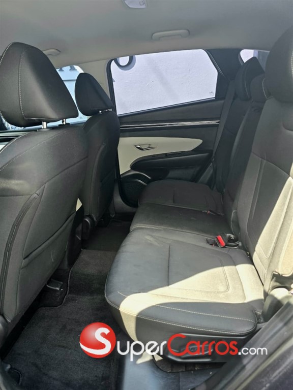 2022 Hyundai Tucson SE — foto 9 / 12