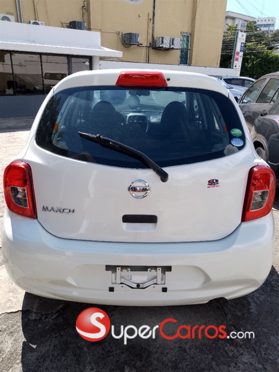 2020 Nissan March — foto 3 / 12