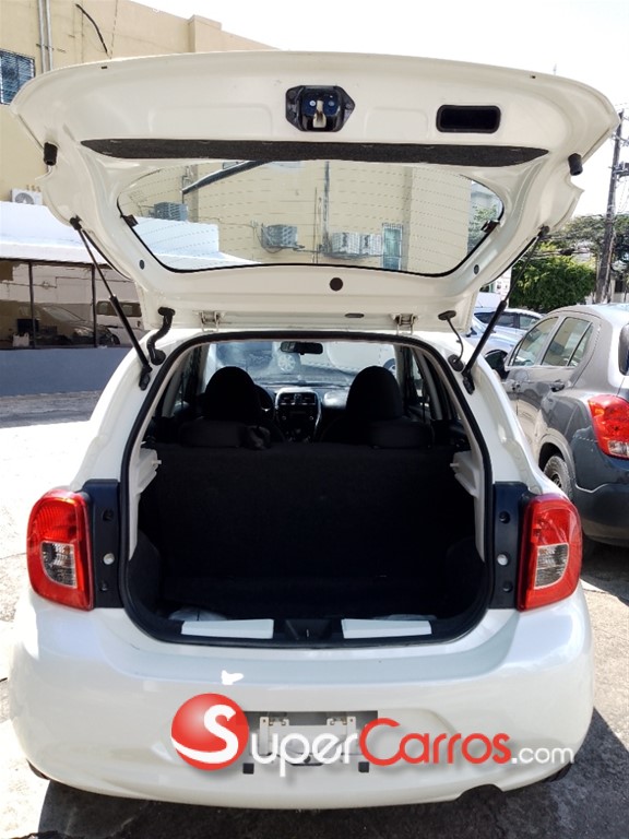 2020 Nissan March — foto 4 / 12