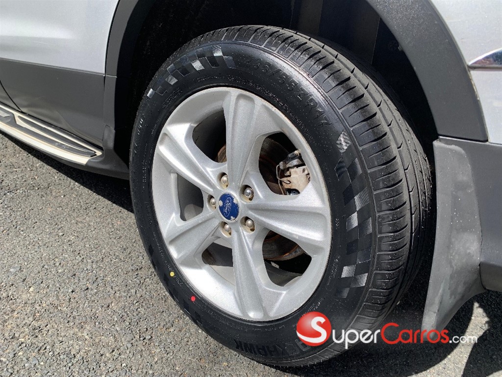 2014 Ford Escape SE — foto 5 / 9