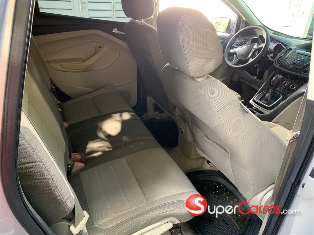 2014 Ford Escape SE — foto 6 / 9