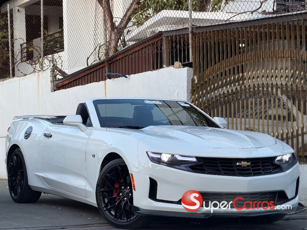 2020 Chevrolet Camaro LT Convertible — foto 3 / 9