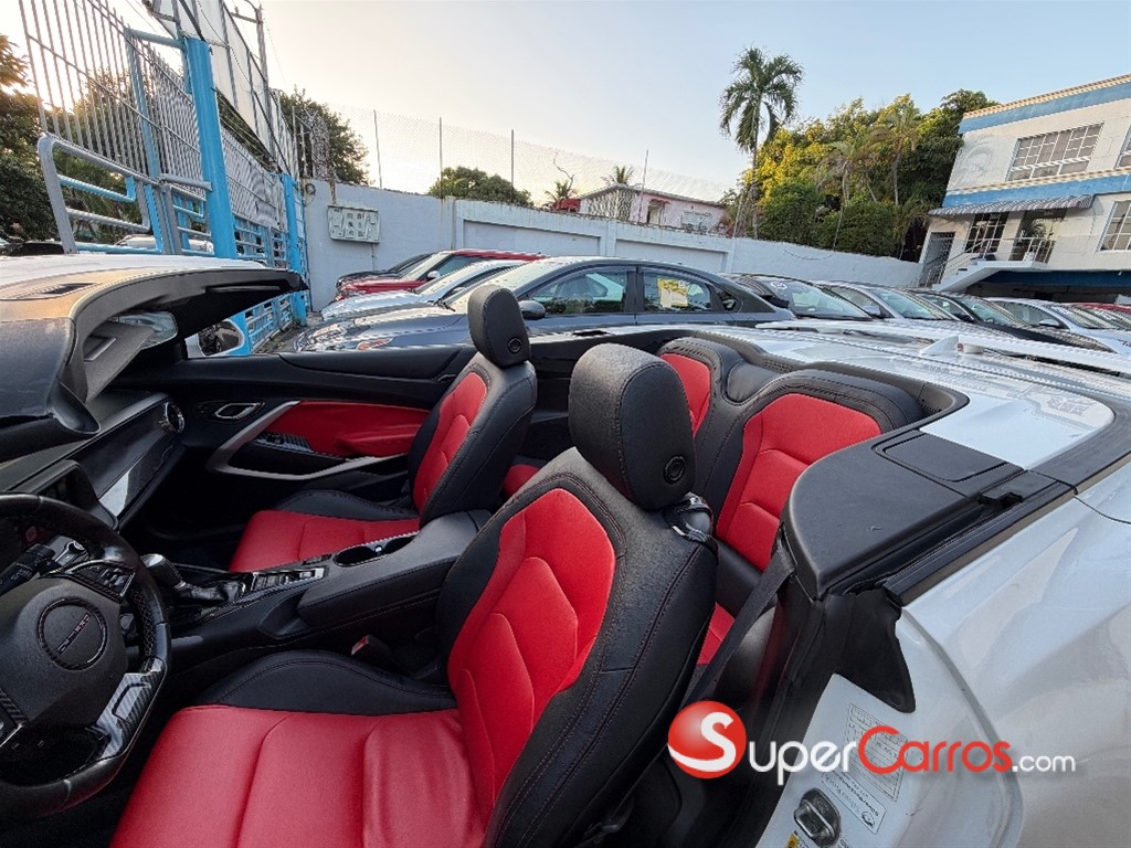 2020 Chevrolet Camaro LT Convertible — foto 5 / 9