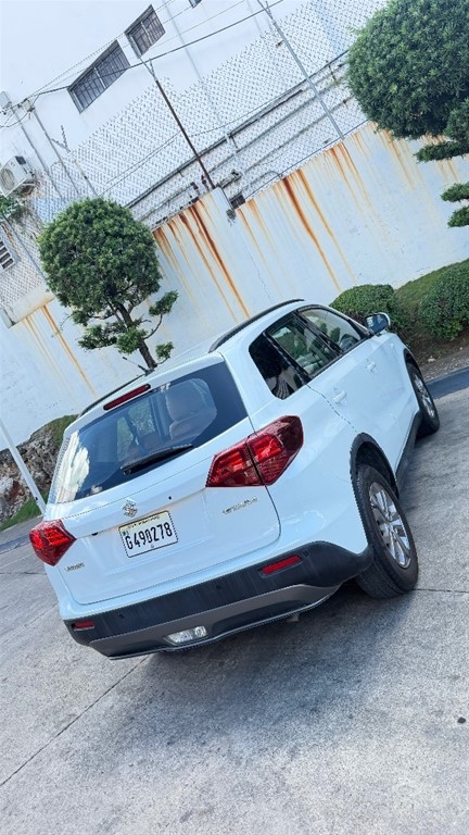 2020 Suzuki Vitara GL — foto 10 / 12