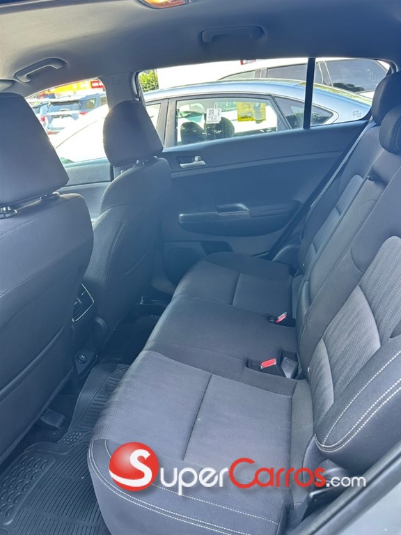 2020 Kia Sportage — foto 2 / 12