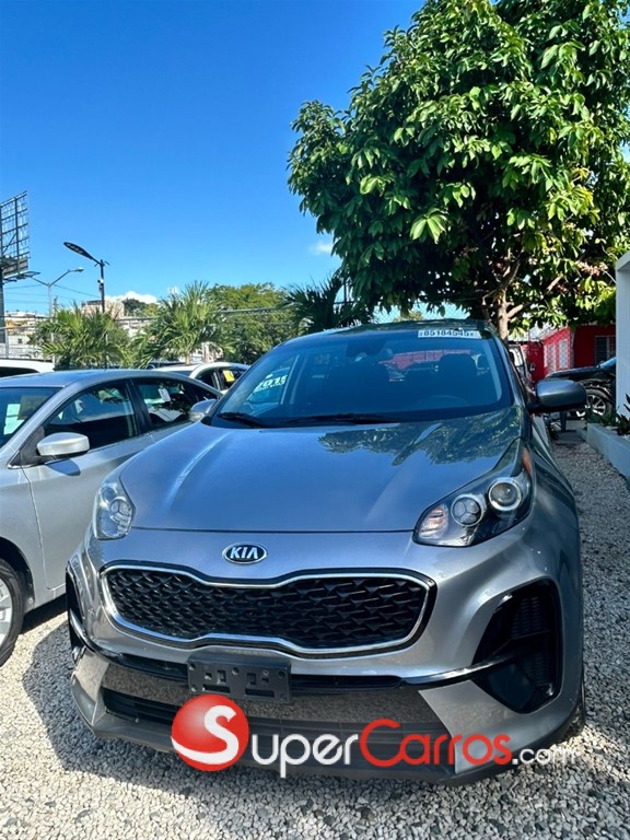2020 Kia Sportage — foto 8 / 12