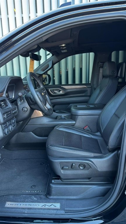 2023 Chevrolet Suburban Highcountry — foto 7 / 7