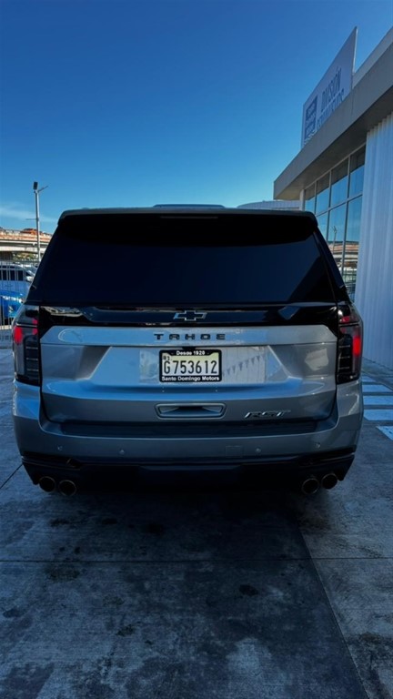 2025 Chevrolet Tahoe RST — foto 6 / 7