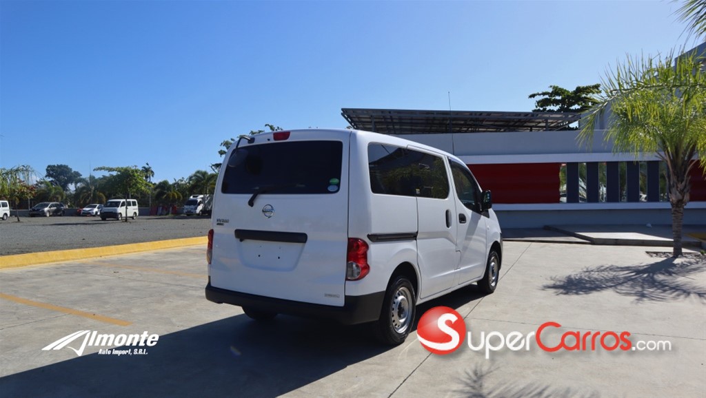 2020 Nissan NV 200 — foto 4 / 12