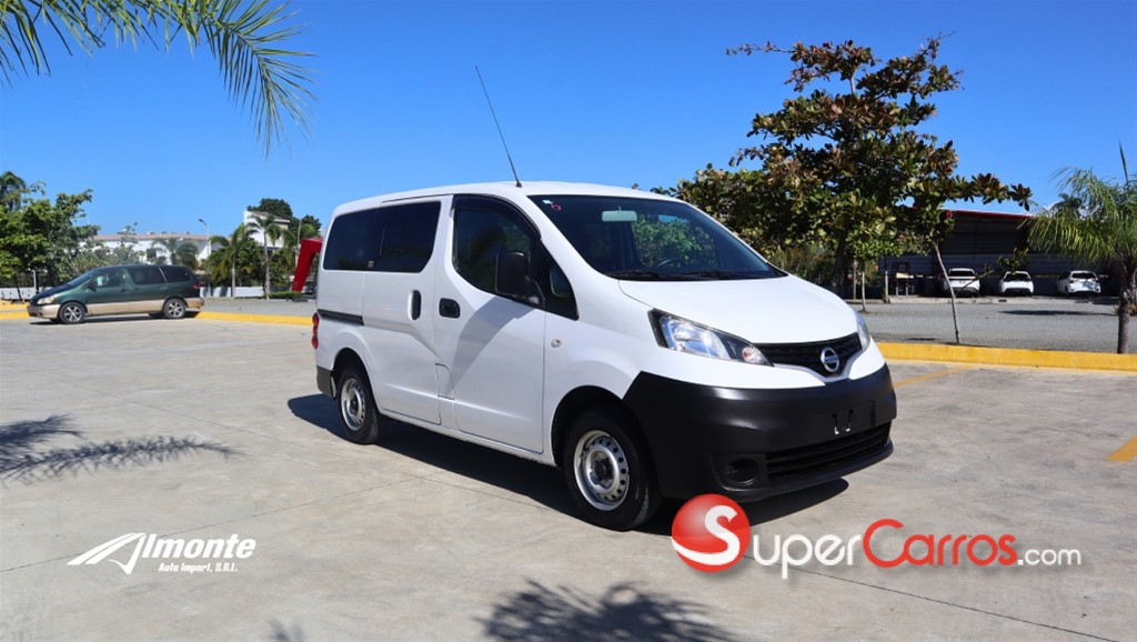 2020 Nissan NV 200 — foto 5 / 12