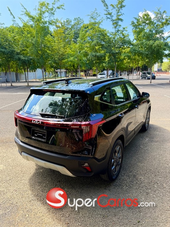 2026 Kia Seltos Luxury — foto 6 / 12