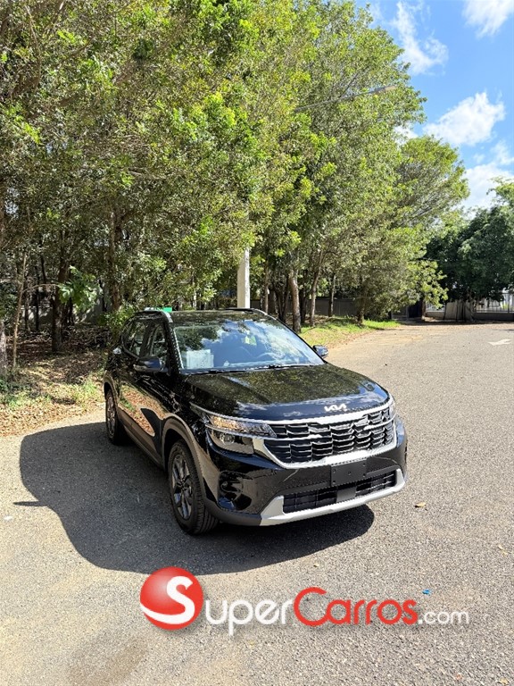 2026 Kia Seltos Luxury — foto 10 / 12
