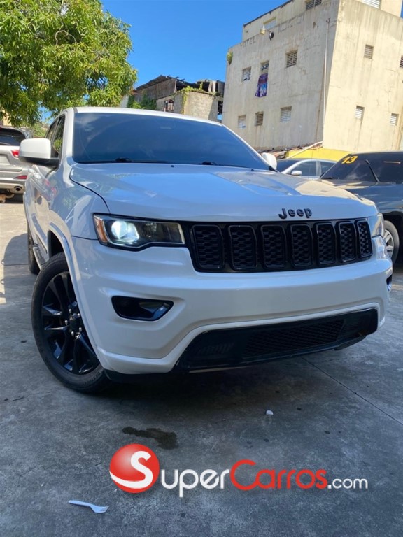 2019 Jeep Grand Cherokee Altitude — foto 1 / 11