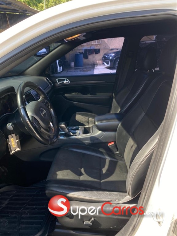 2019 Jeep Grand Cherokee Altitude — foto 10 / 11
