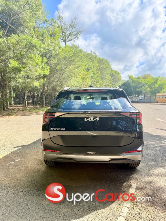 2026 Kia Sportage Sport — foto 5 / 10