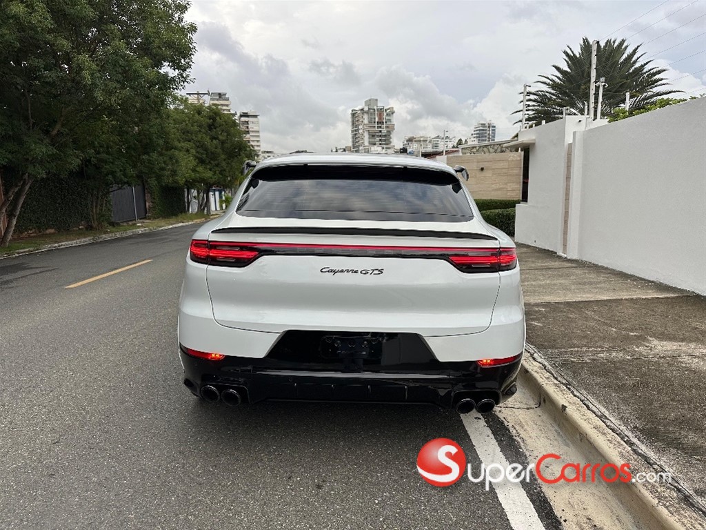 2022 Porsche Cayenne GTS — foto 6 / 10