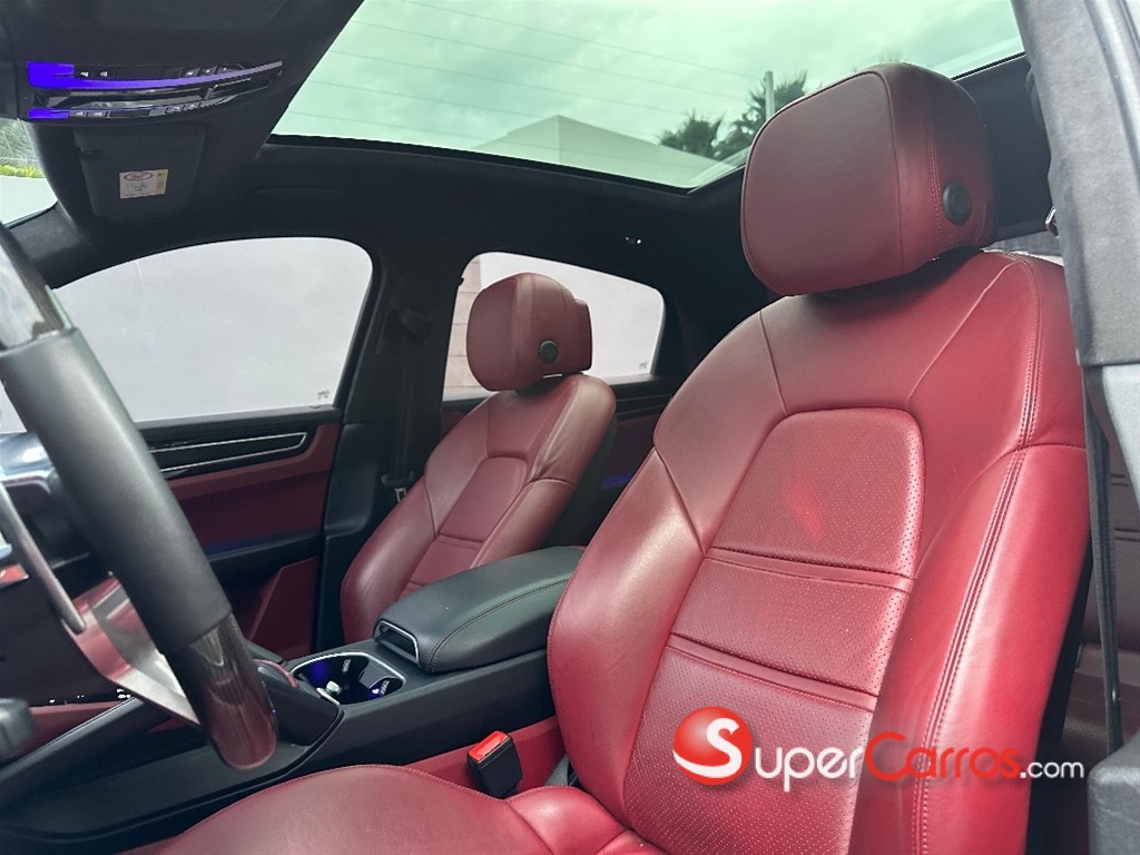2022 Porsche Cayenne GTS — foto 10 / 10