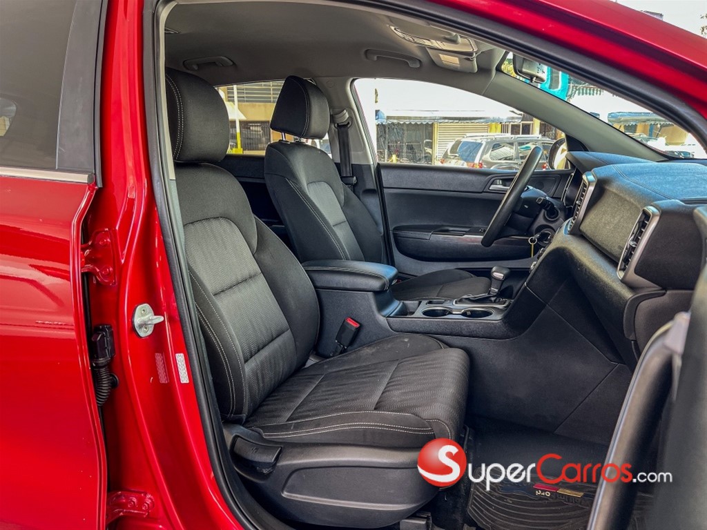 2020 Kia Sportage LX — foto 6 / 11