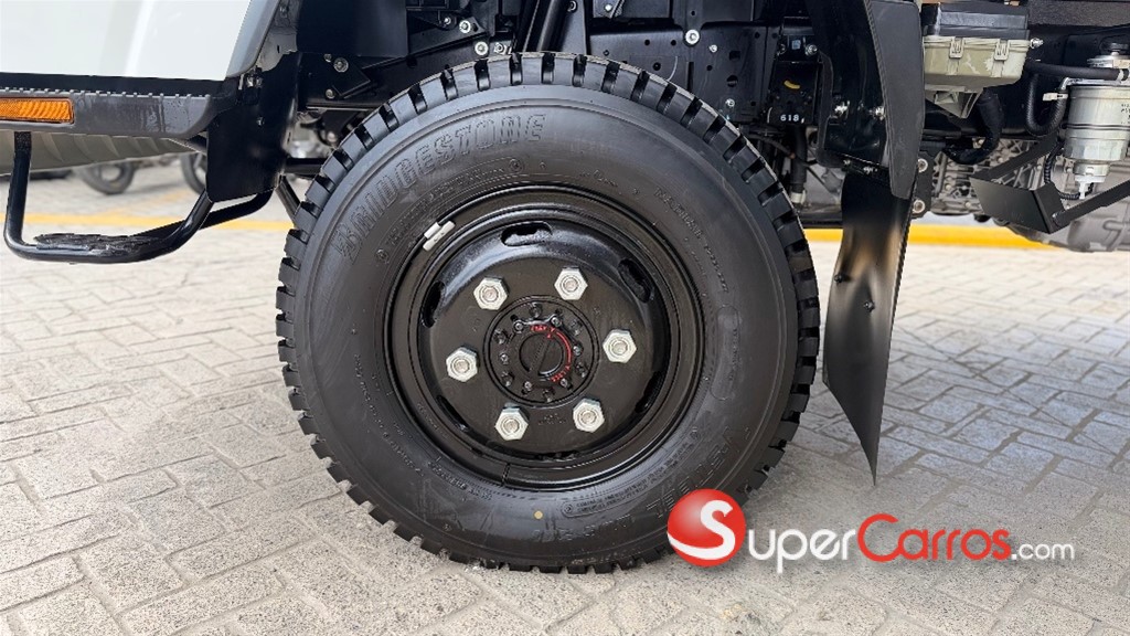 2026 Isuzu NPS 14 Pies — foto 8 / 8