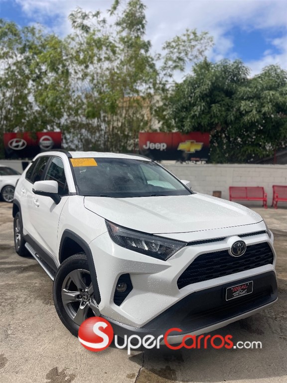 2021 Toyota RAV4 LE — foto 2 / 10