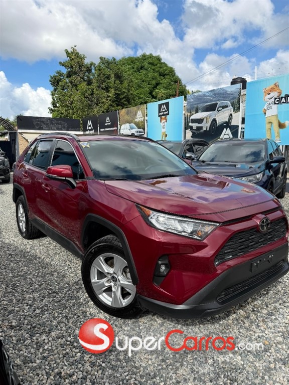 2022 Toyota RAV4 XLE