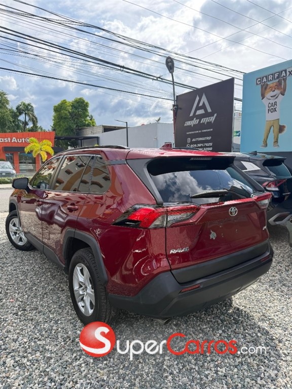 2022 Toyota RAV4 XLE — foto 4 / 9