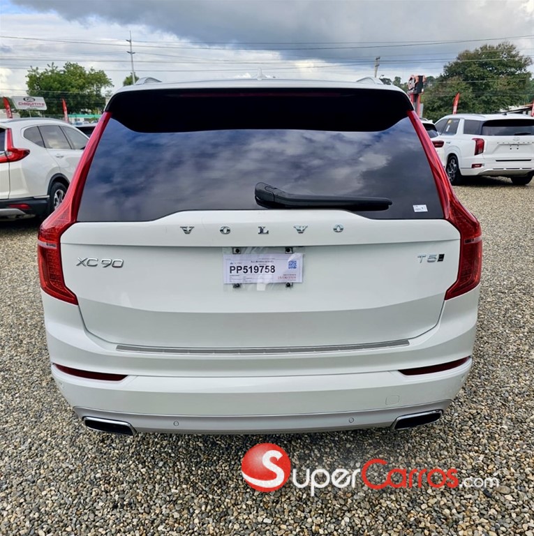 2020 Volvo XC90 Momentum T5 — foto 4 / 10