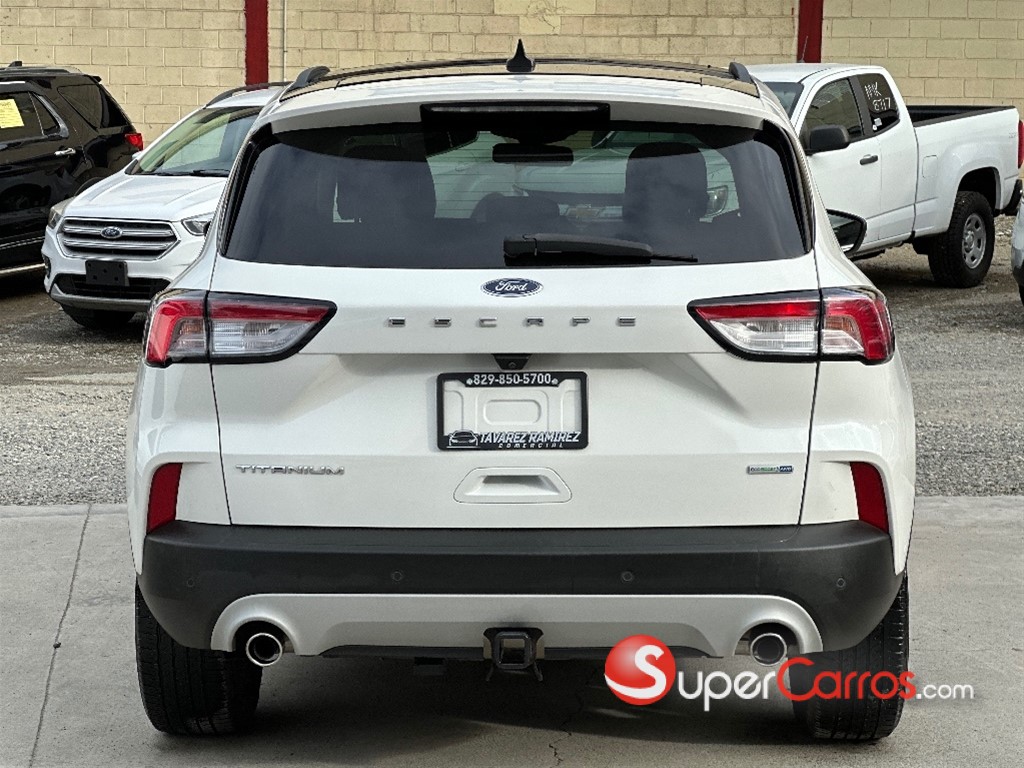 2020 Ford Escape Titanium — foto 4 / 9