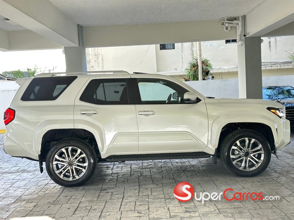 2027 Toyota 4 Runner Limited — foto 3 / 10