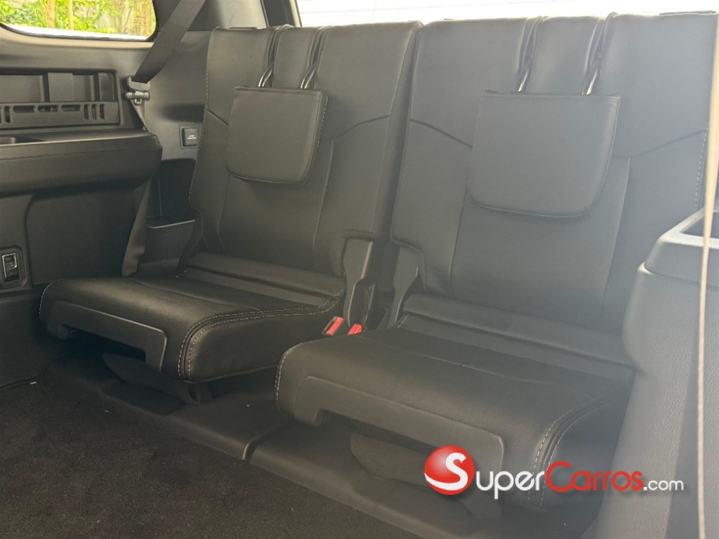 2027 Toyota 4 Runner SR5 — foto 10 / 12