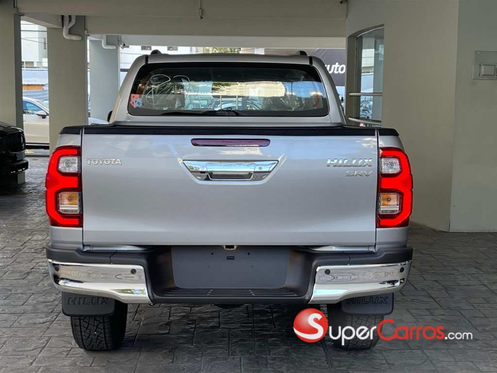2026 Toyota Hilux SRV — foto 3 / 9