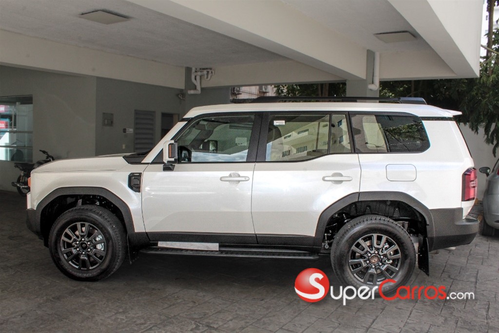 2027 Toyota Land Cruiser Prado All Rounder 03 — foto 5 / 8