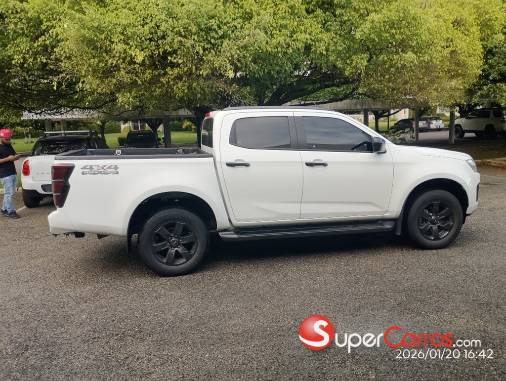 2026 Isuzu DMAX LSE — foto 7 / 12