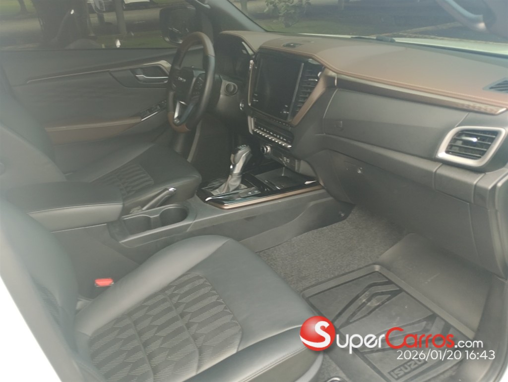 2026 Isuzu DMAX LSE — foto 10 / 12