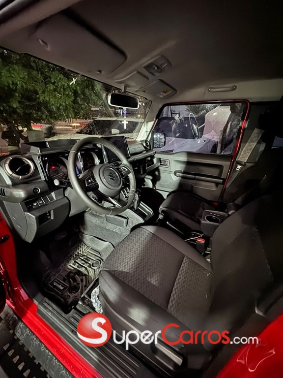 2025 Suzuki Jimny GLX — foto 4 / 11
