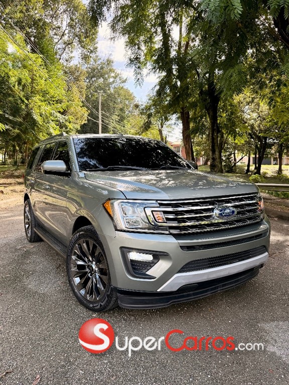 2019 Ford Expedition XLT — foto 2 / 11