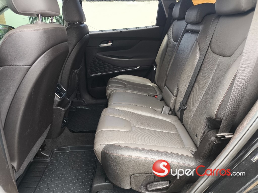 2020 Hyundai Santa Fe Limited — foto 7 / 12