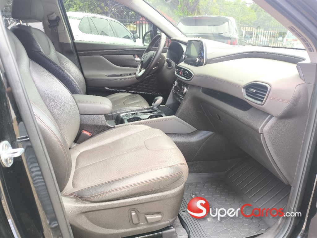 2020 Hyundai Santa Fe Limited — foto 10 / 12