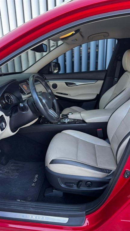 2019 Infiniti QX-50 Luxe — foto 5 / 7